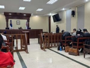 normalizacion-de-audiencias-tras-paro-judicial-en-republica-dominicana-54778843-focus-0-0-400-300