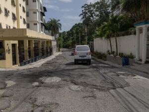 residentes-de-don-honorio-reclaman-reparacion-de-la-calle-a-4b078145-focus-0-0-400-300