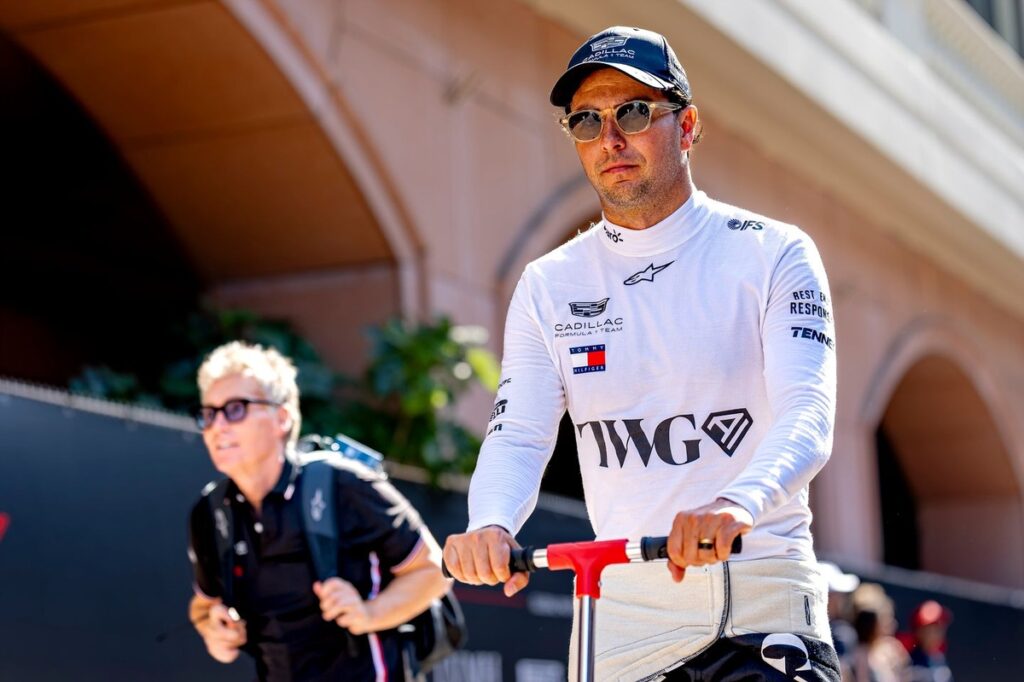 sergio-perez-cadillac-racing