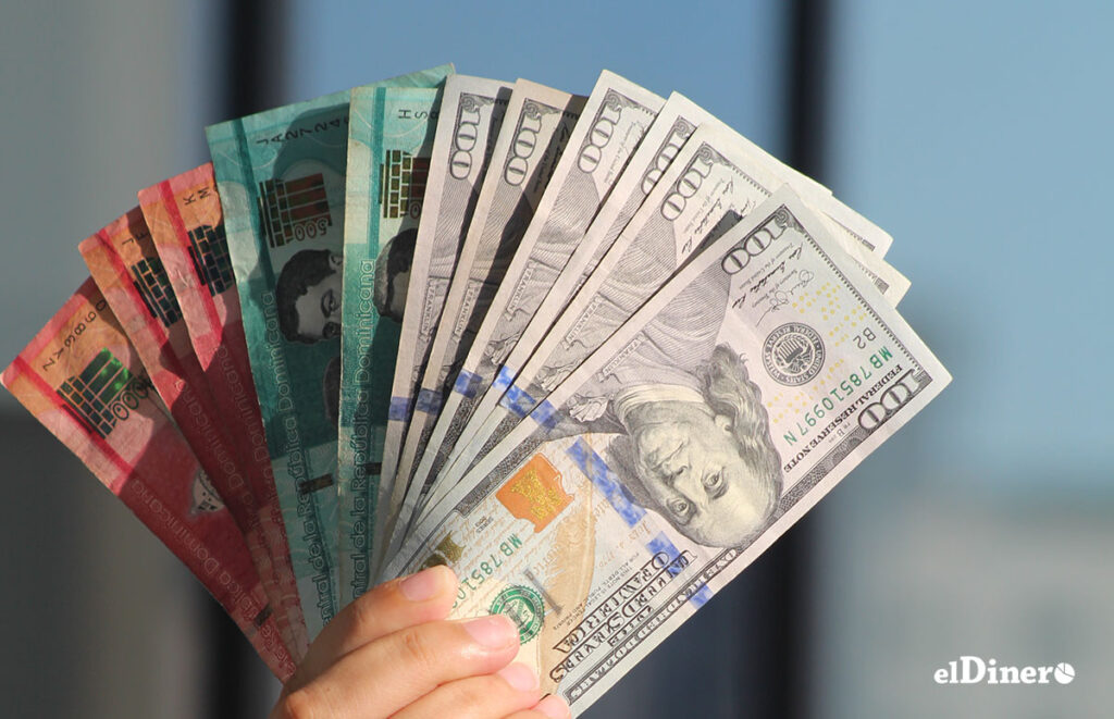 Peso dominicano gana terreno: se aprecia 8% en julio y 4.4% interanual, según Banco Central