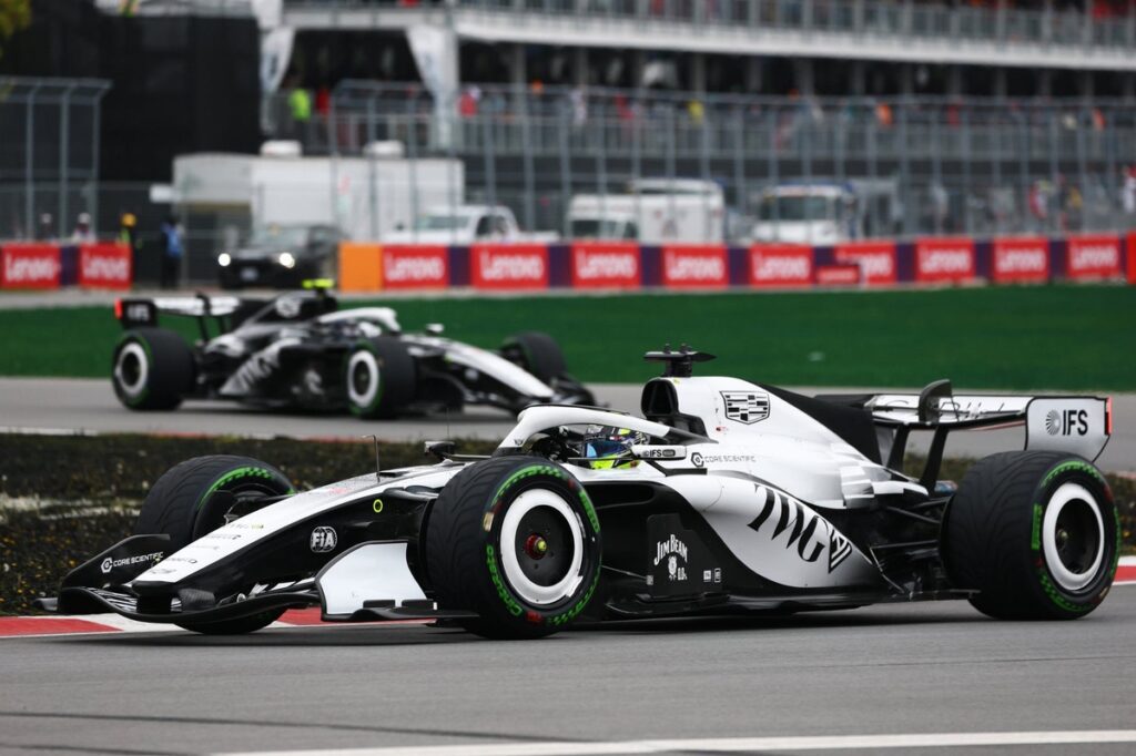valtteri-bottas-cadillac-racin