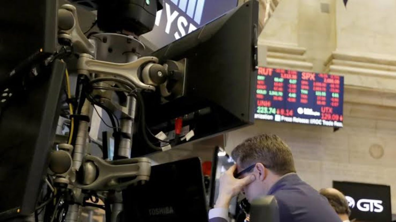 Wall Street extiende pérdidas por la tensión en el estrecho de Ormuz