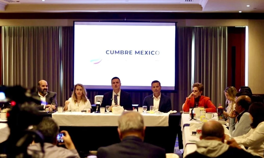 Expertos en comunicación política se dan cita en México para debatir los retos del sector