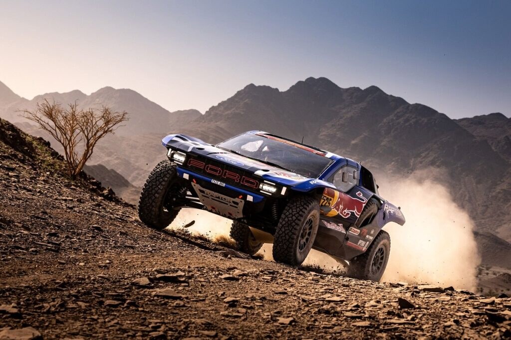 225-ford-m-sport-ford-carlos-s