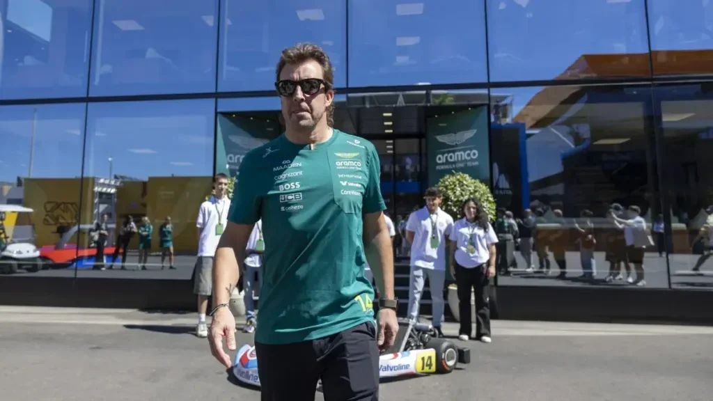 Alonso desvela por qué rechazó ver la F1 desde casa: "Podía hacerlo mejor que ellos