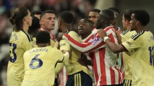 Raya se viste de héroe y el Arsenal ruge con dos zarpazos para tumbar al Sunderland