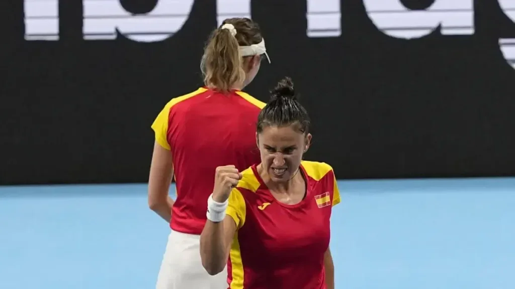 España desafía a la imbatible Chequia en busca de una hazaña histórica en la BJK Cup