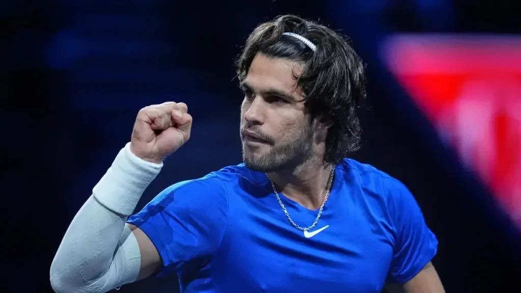 Alcaraz firma una remontada épica y salva a Europa del desastre de Zverev