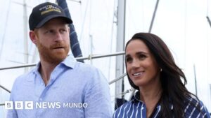 Carlos III marca distancia con Harry y Meghan: su regreso a Reino Unido no implica deberes reales