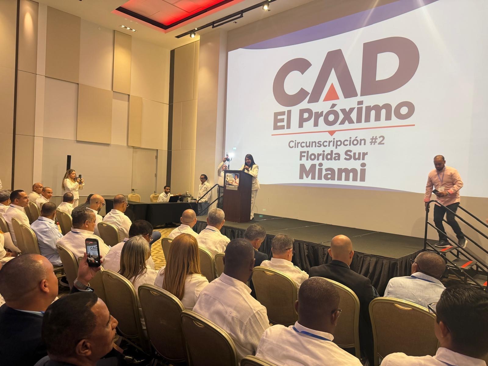 Dirigentes del PRM en Chile asisten a seminario en Miami sobre los Comandos de Apoyo a David