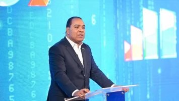 Edgar-Batista-miembro-titular-de-la-Comision-Nacional-de-Elecciones-Internas-PRM-355x200-1