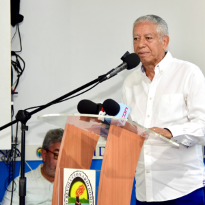 Guzmán advierte: «Abinader deja más deuda, carestía y corrupción