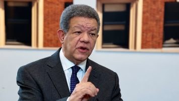 Leonel-Fernandez-atribuye-a-malestar-social-avance-de-la-Fuerza-del-Pueblo-3-355x200-1