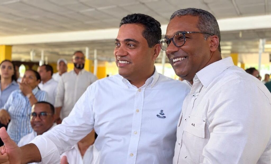 El liderazgo del PRM en La Vega cierra filas con David Collado de cara al 2028