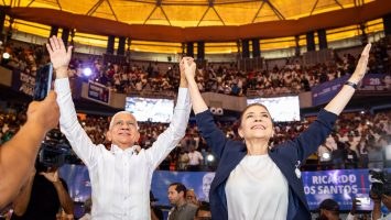 Ricardo-De-los-Santos-y-Carolina-Mejia-355x200-1