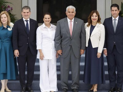 canal-de-panama-tiene-nueva-administradora-ilya-espino-de-marotta-2e3902fd-focus-0-0-400-300