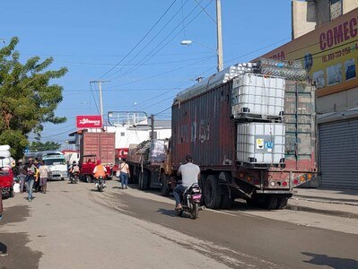 denuncian-mercancia-para-haiti-se-quedan-en-frontera-dominico-haitiana-3a2c8a13-focus-0-0-400-300