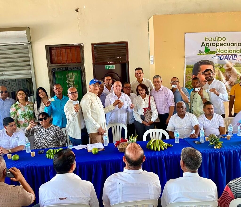 Santiago se blinda con nuevo equipo agropecuario para respaldar a David Collado