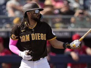 fernando-tatis-jr-y-la-amenaza-de-avalancha-de-nieve-70a73d5f-focus-min0.36-0.54-400-300