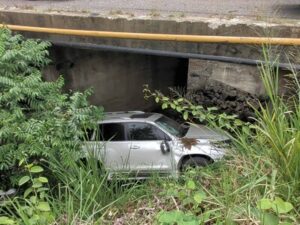 gobernadora-de-dajabon-sufre-aparatoso-accidente-en-puente-de-banica-74003aff-focus-0-0-400-300
