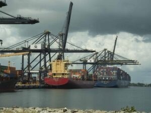 imagen-dp-world-causedo-eddy-vittini54-a5c0759e-focus-0-0-400-300-2