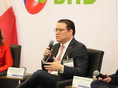 inteligencia-artificial-para-mipymes-en-republica-dominicana-95b52f02-focus-0-0-400-300