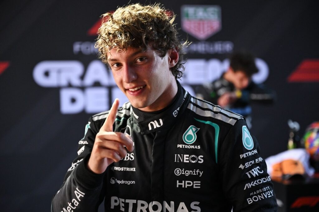 kimi-antonelli-mercedes-2