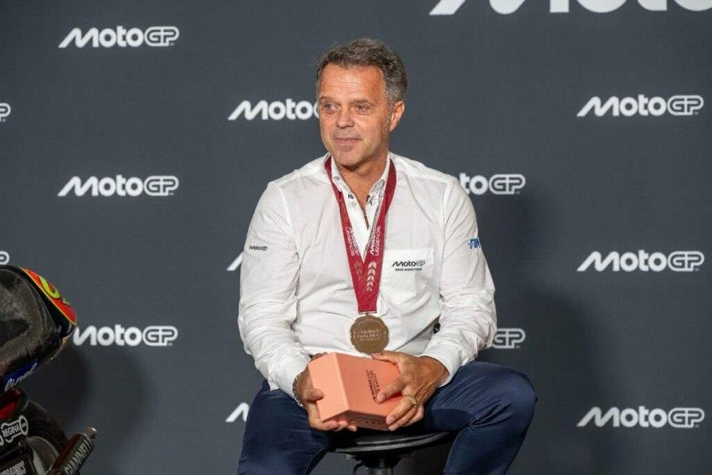 loris-capirossi-motogp-legend-2