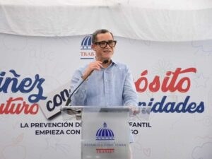 ministro-de-trabajo-dice-cultura-del-trabajo-infantil-ha-sido-superada-918db5e7-focus-0.11-0.37-400-300