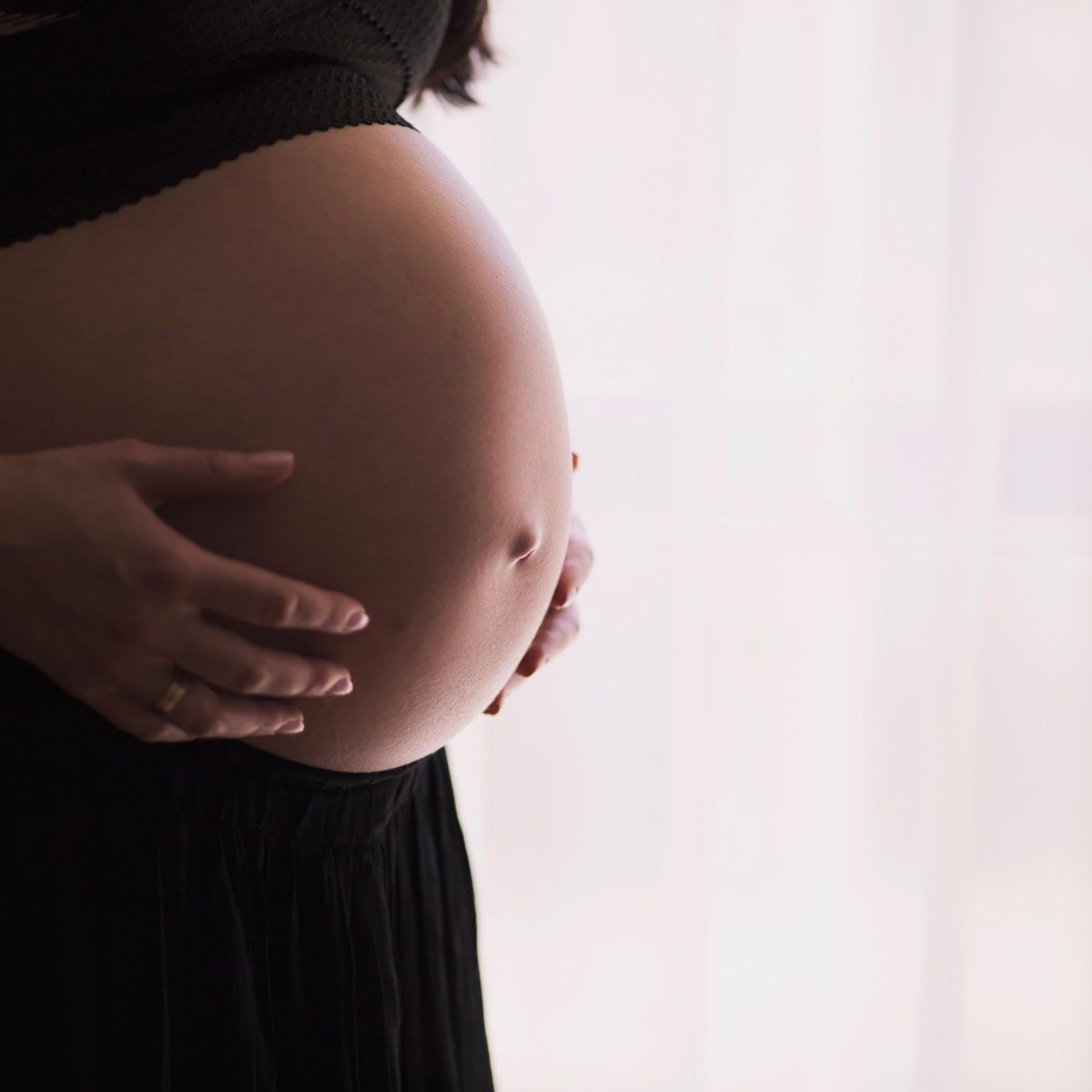 Santiago enfrenta doble reto: embarazos adolescentes tensionan salud y educación