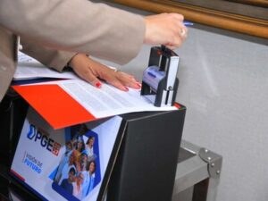 presupuesto-2027-prioriza-educacion-salud-y-proteccion-social-203a5f37-focus-0-0-400-300