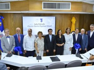 pucmm-inaugura-aula-estrado-en-santiago-dedicada-a-flavio-dario-espinal-hued-269600a8-focus-0-0-400-300