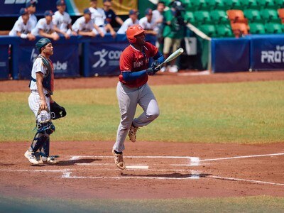 rd-derrota-a-japon-y-avanza-en-el-mundial-sub-15-de-beisbol-91a0a293-focus-min0.09-0.63-400-300