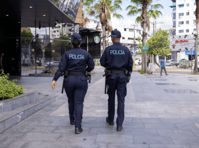reforma-policial-y-agentes-graduados-en-la-policia-nacional-6b833e9c-focus-0-0-400-300