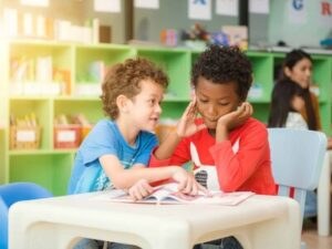 relacion-entre-el-regreso-a-clases-neumonia-y-vacunacion-dff4b64b-focus-0-0-400-300