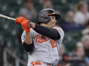 samuel-basallo-primero-de-los-super-prospectos-del-2025-en-mlb-7e8aacc0-focus-0.37-0.43-400-300