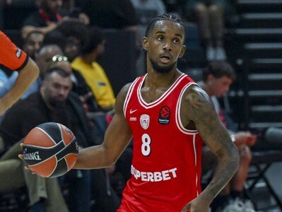 supercopa-jean-montero-lidera-al-olympiacos-para-llegar-a-la-final-d60b508b-focus-0.17-0.72-400-300