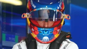 Carlos Sainz y el choque de Bortoleto: "Me ha pedido perdón y no se le puede hacer nada. Son cosas de las carreras