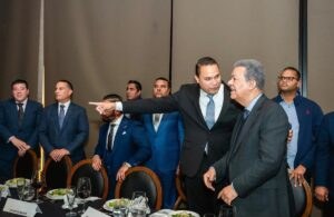 Diáspora reafirma su protagonismo durante encuentro empresarial con LF en Nueva Jersey