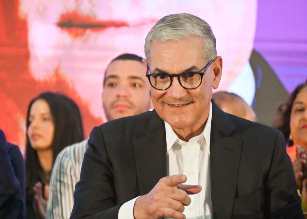 Gonzalo Castillo rechaza freno a consulta del PLD y ratifica que su proyecto sigue en pie