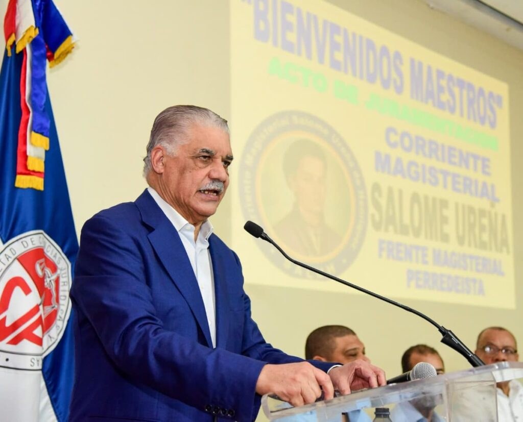 Miguel Vargas resalta que oposición tiene liderazgo probado para relanzar el desarrollo nacional