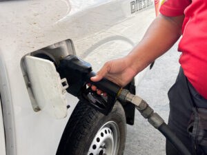 gobierno-congela-por-90-dias-el-precio-de-principales-combustibles-9f5cfe86-focus-0-0-400-300